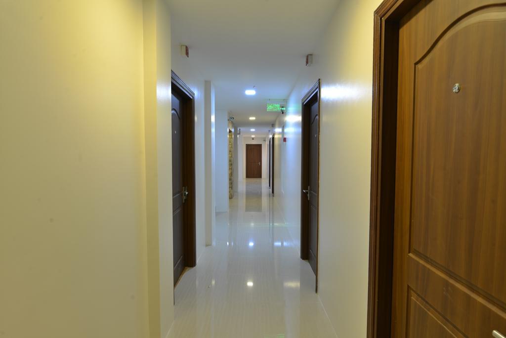 Serene Valley Hotel Янгон Экстерьер фото