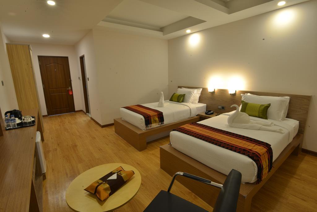 Serene Valley Hotel Янгон Экстерьер фото